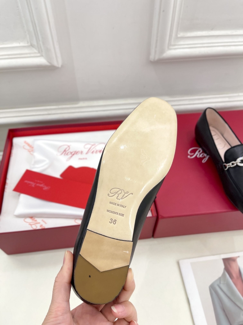 Roger Vivier flat shoes